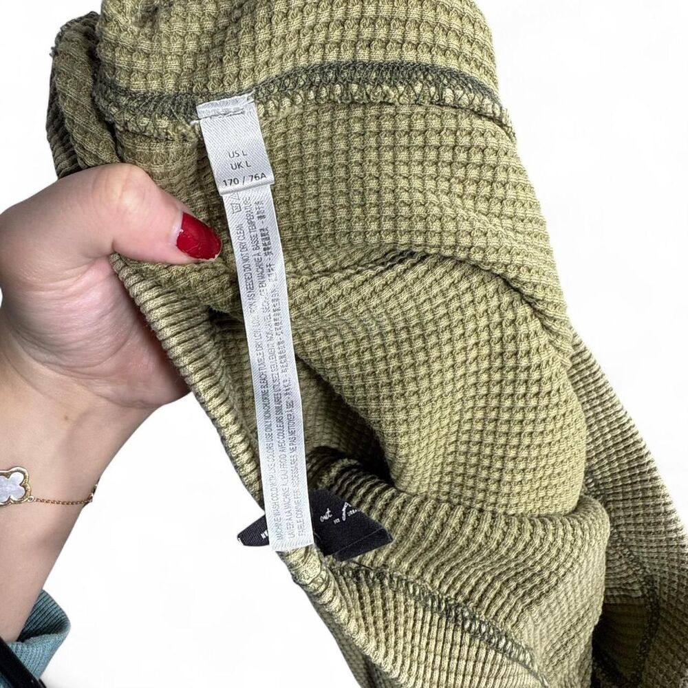 Urban Outfitters Out From Under green waffle knit flare distressed leggings L - Picture 8 of 8
